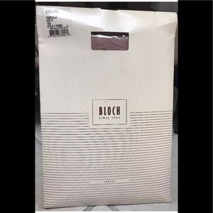 Adult Bloch Endura Tan Matte Finish Footless Dance Tights T0940L NIP